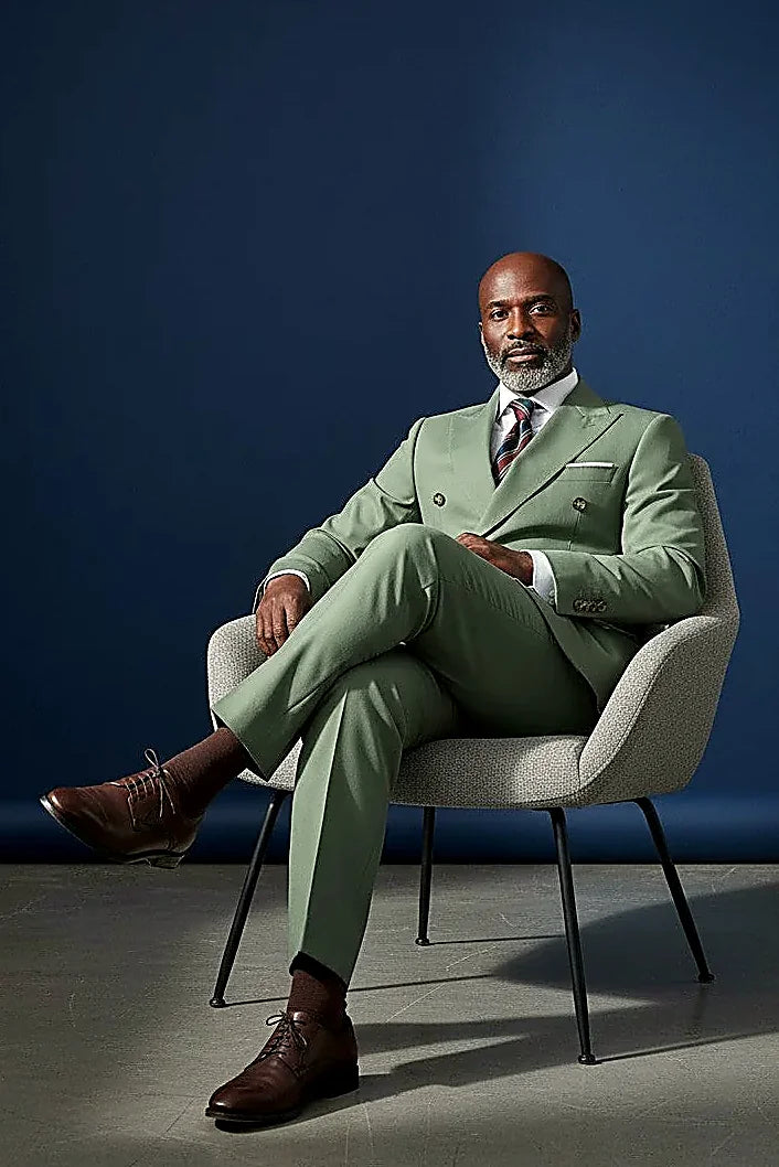 Men's Double-Breasted Suit Sharp Style, Clean Fit A well-structured double-breasted