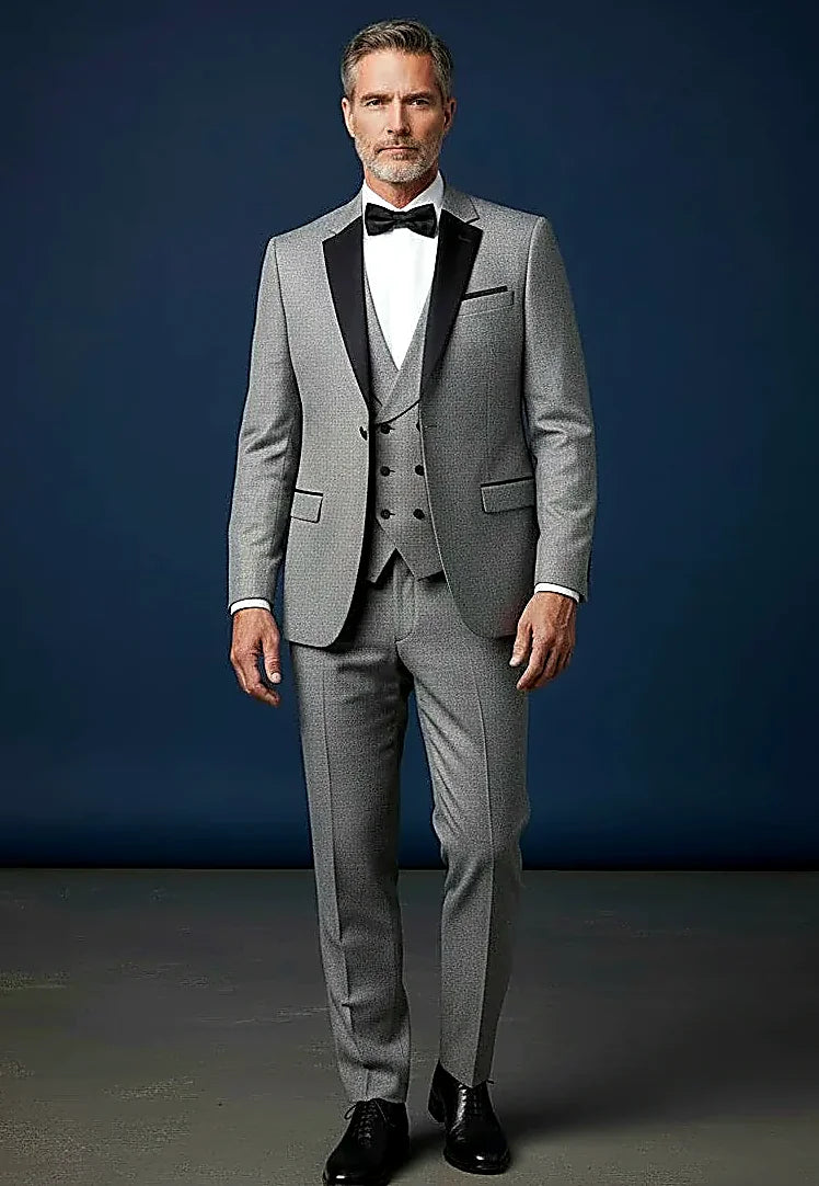 a smooth shawl lapel above a two-tone contrast body, on this two-Tone Three-Piece Suit