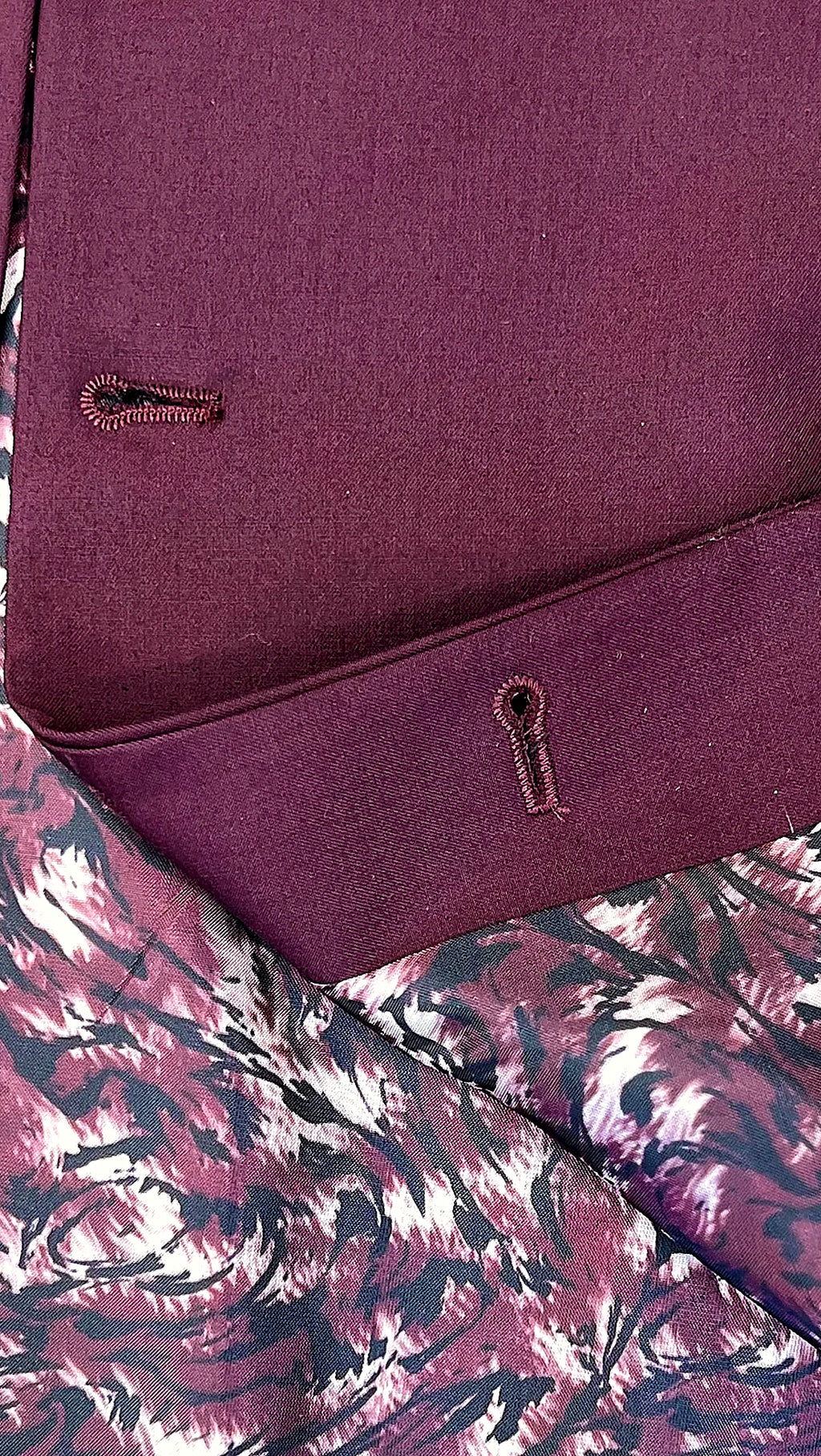 Premium Burgundy 3-Piece Men's Suit with Patterned Lining
