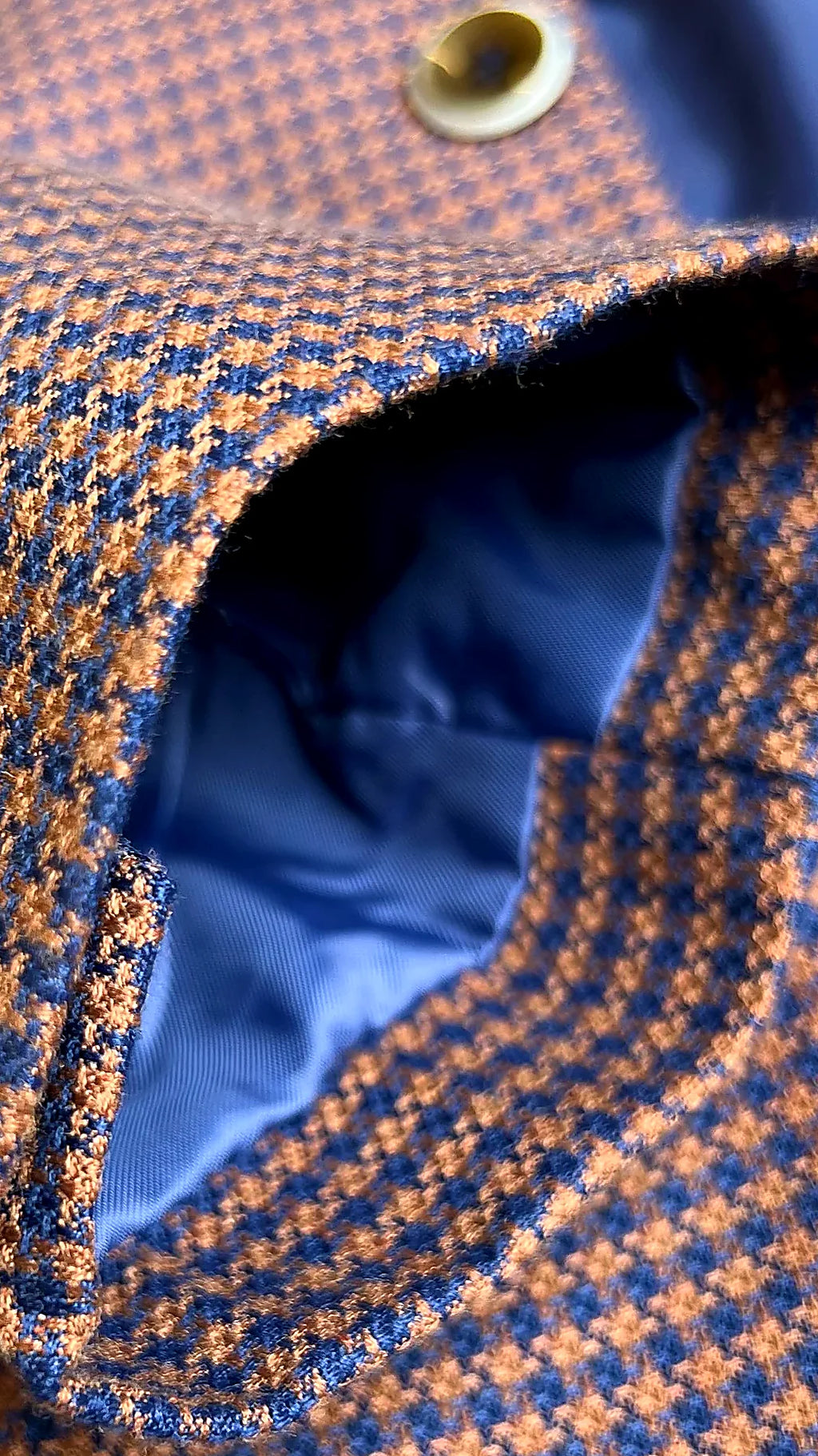 Sapphire Blue Houndstooth 3-Piece Suit | Modern Tailored Men's Suit