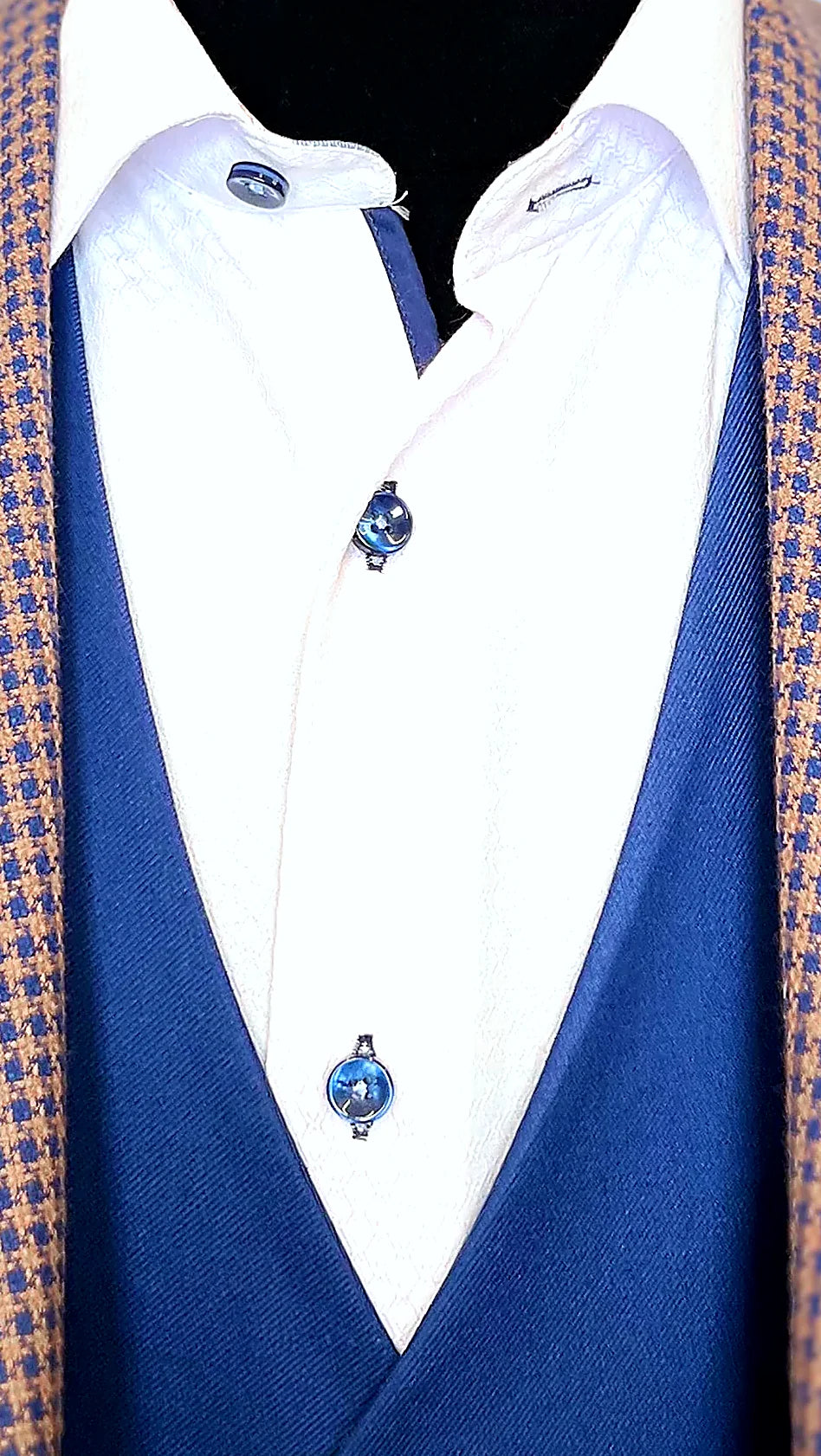 Sapphire Blue Houndstooth 3-Piece Suit | Modern Tailored Men's Suit