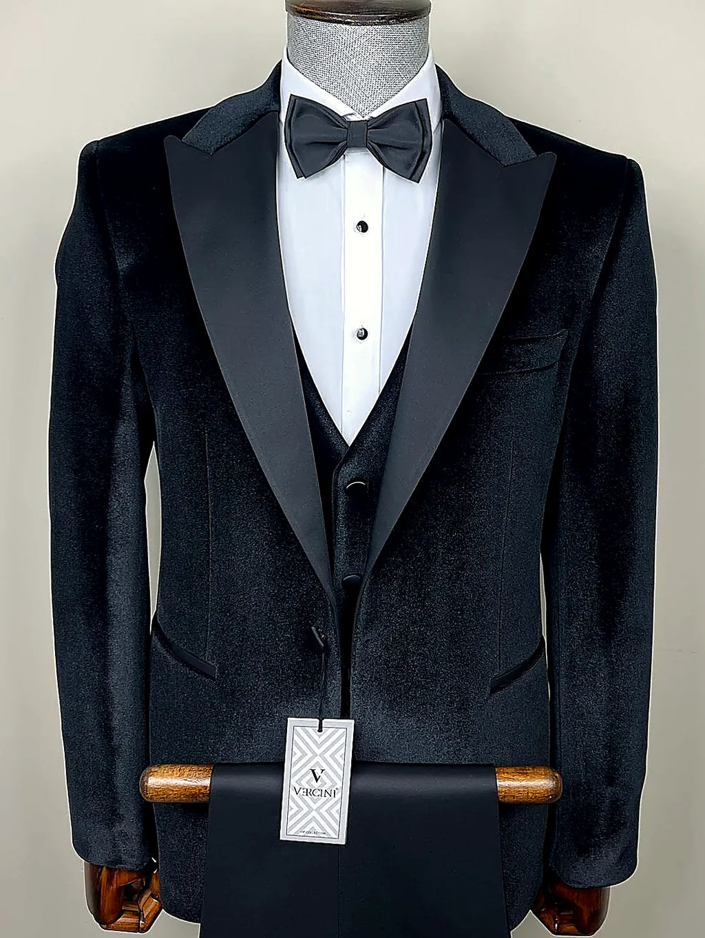 Signature Velvet 3-Piece Tuxedo