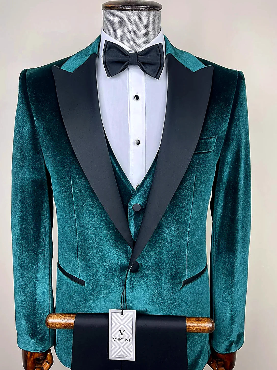 Signature Velvet 3-Piece Tuxedo
