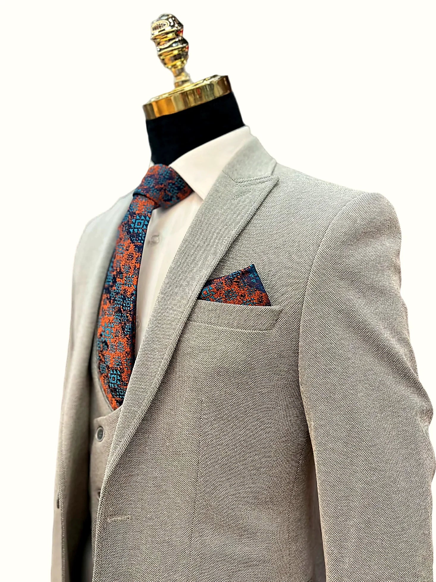 Smart & Stylish 3-Piece Suit – Effortless Elegance