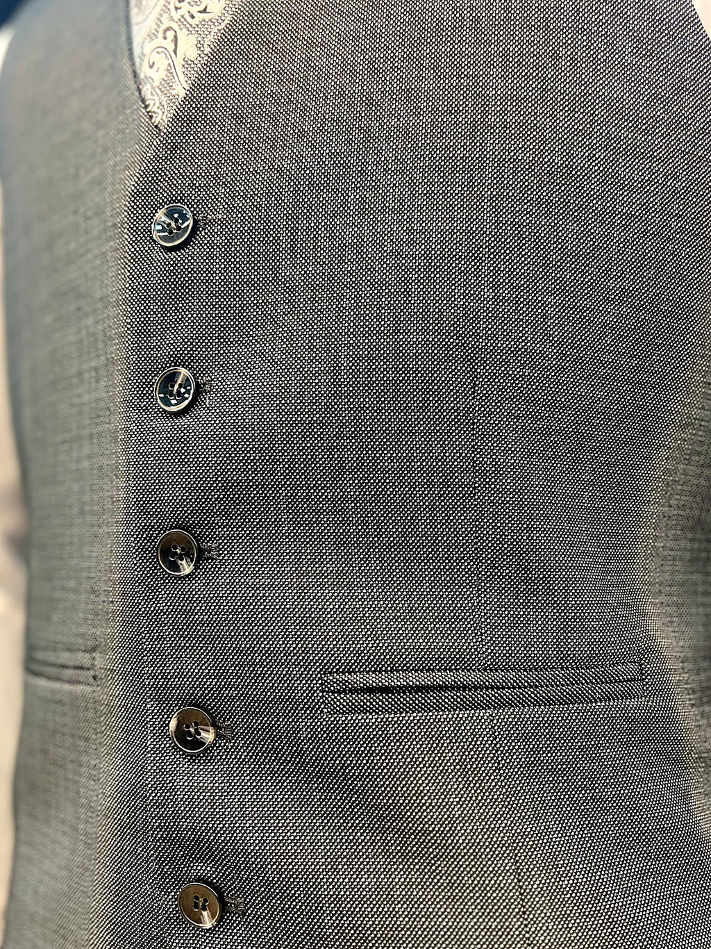 Three-Piece Dot Suit – Premium Tailored Menswear |