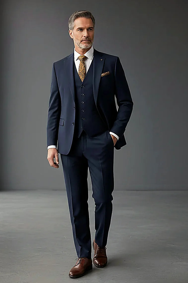 Timeless Three-Piece Suit – Classic Style, Fine Craftsmanship
