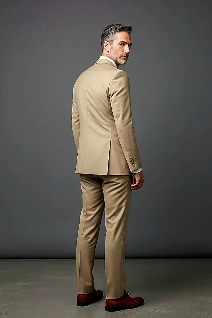 Timeless Three-Piece Suit – Classic Style, Fine Craftsmanship